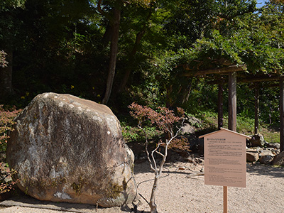 瀧川亀太郎の碑の写真